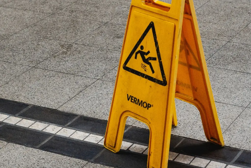 caution yellow sign