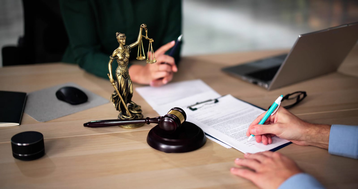 sexual assault victim working with a lawyer in las vegas